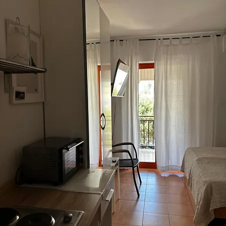 Apartment Small Grebaville